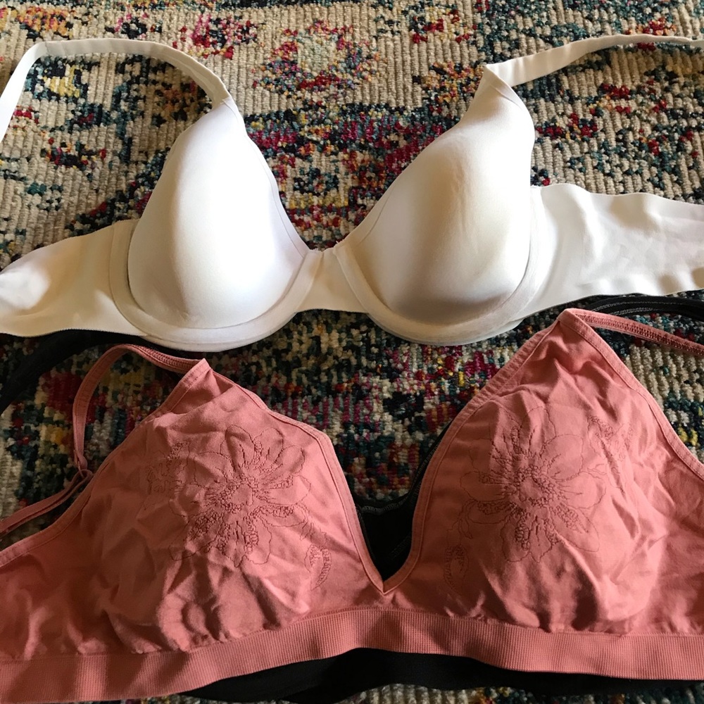 Gillian  & O’Malley bras size 36 B